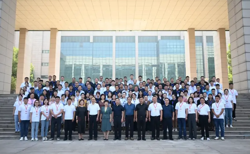 河南省研学旅行管理指导师研修班在信阳成功举办
