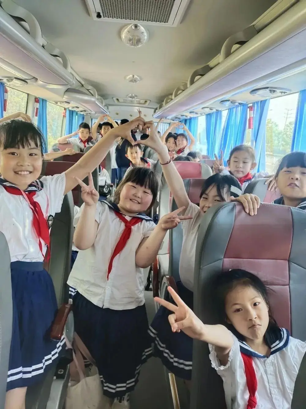 【幸福研学】幸福研学路精彩向未来——焦东路小学三年级开展红色研学活动