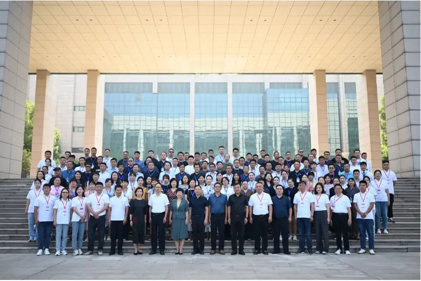 河南省研学旅行管理指导师研修班在信阳成功举办
